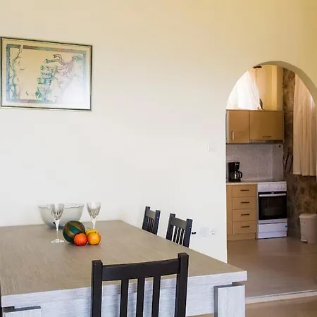Apartman Lovely Comfortable On A Hill By The Sea *
